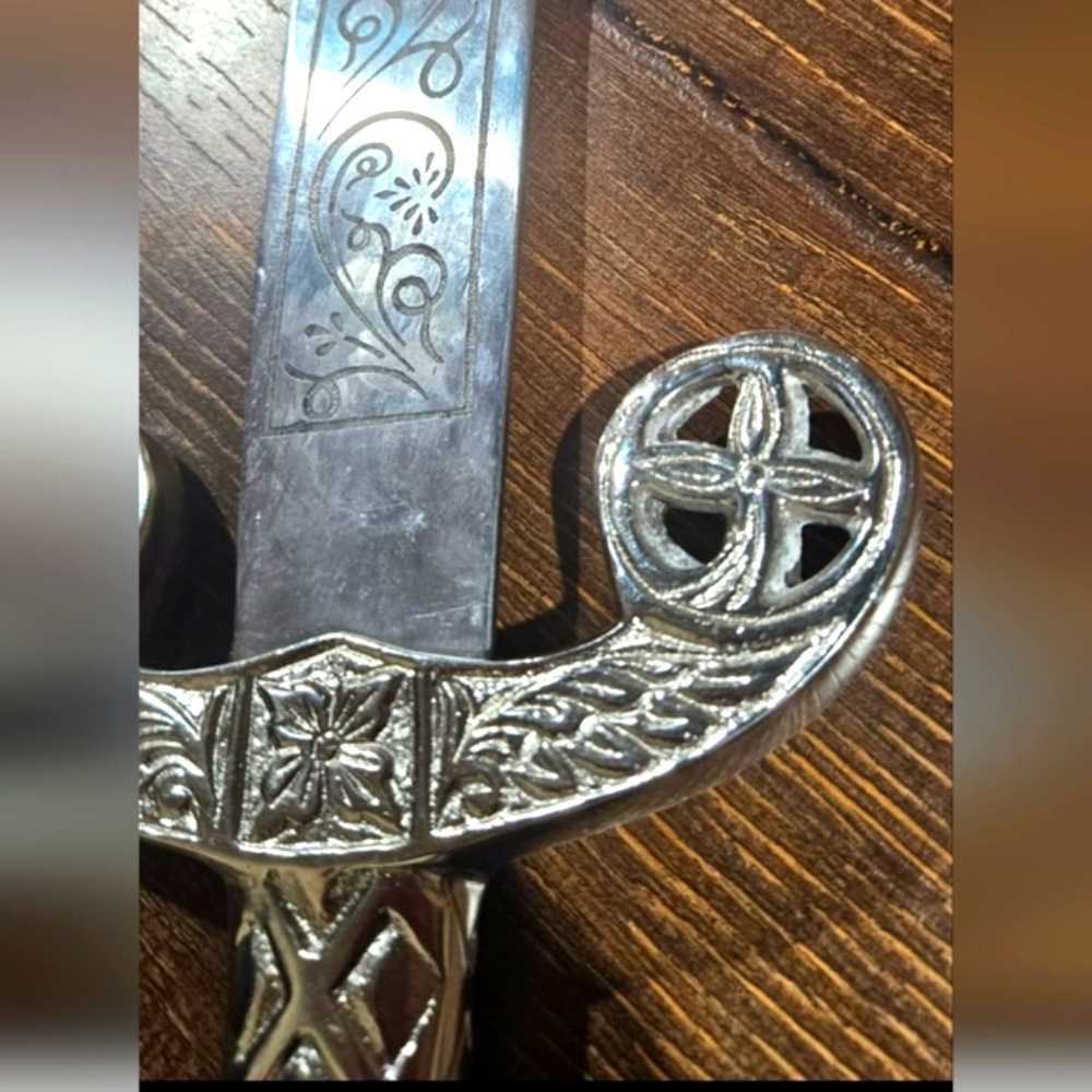 Beautiful and Unique Metal Bellydance Sword with ornate etched detail - Picture 5 of 8